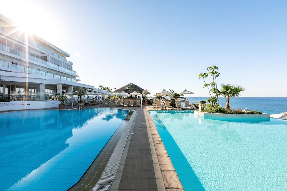 Atlantica Sungarden Beach Ayia Napa Esterno foto