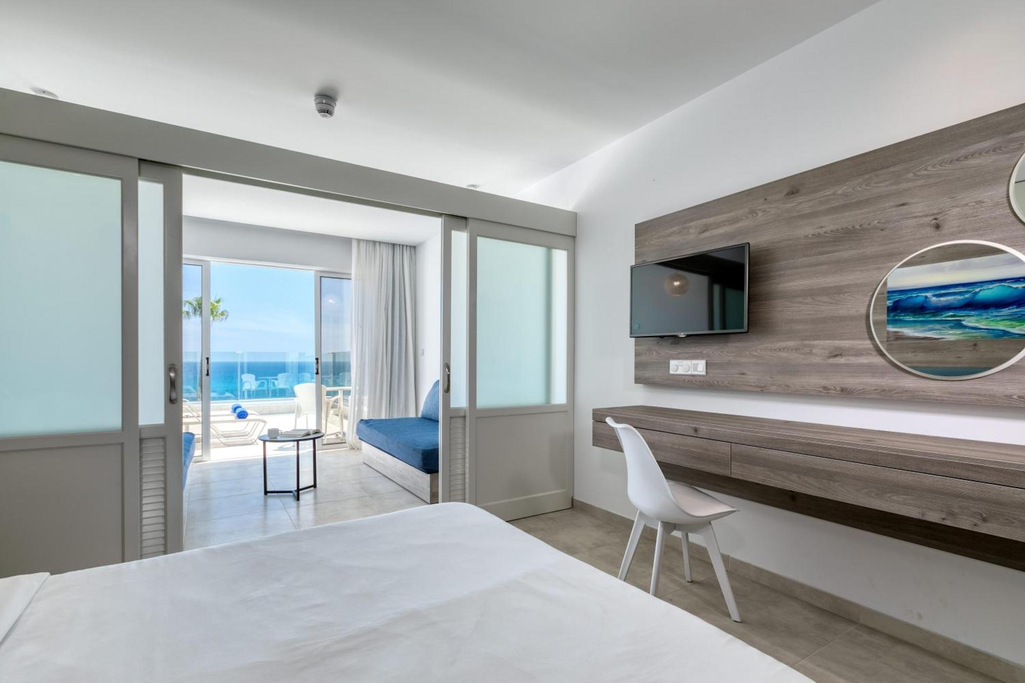 Atlantica Sungarden Beach Ayia Napa Esterno foto