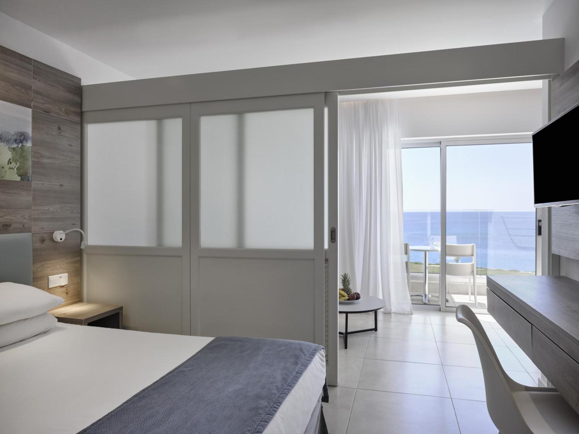 Atlantica Sungarden Beach Ayia Napa Esterno foto